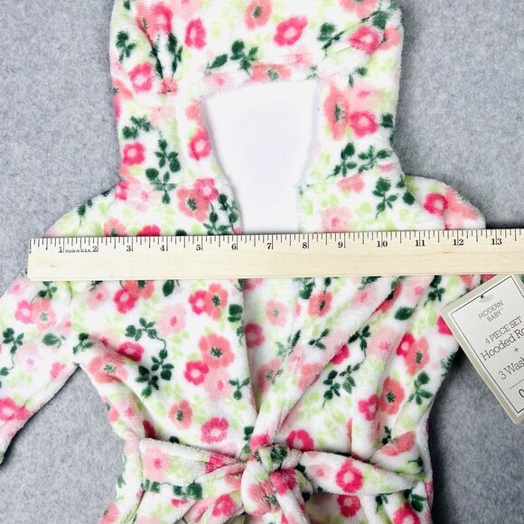 Modern Baby Bathrobe Infant 0-9 Months Floral Pink Plush Hooded NWT - Picture 7 of 13